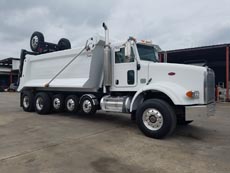 2007 Peterbilt Super Dump