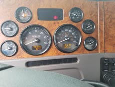 Peterbilt Tandem Strong Box - Odometer Miles